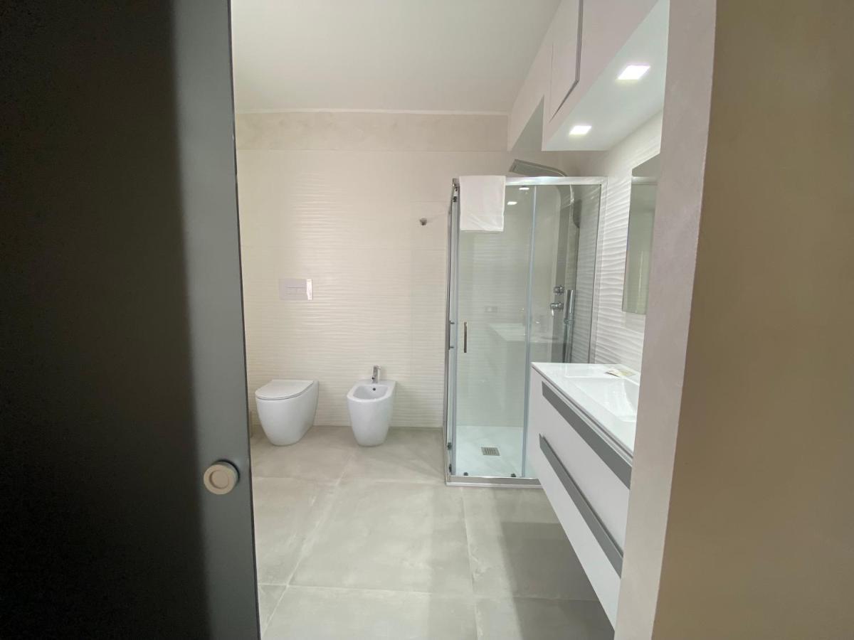 B&B Via Oliviero Termoli Luaran gambar